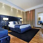 Spanish Diamond Luxury Suites & Jacuzzi